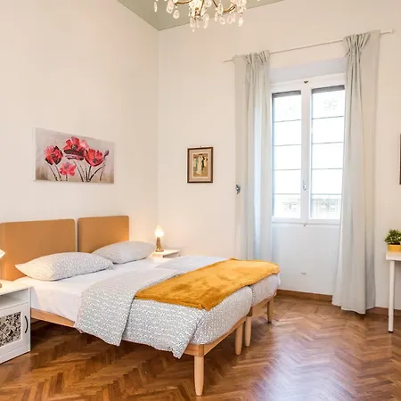 Ariento 18 Apartment *