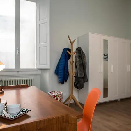 Ariento 18 Apartment